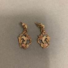 Load image into Gallery viewer, 10K Black Hills Gold Hummingbird Dangle Earrings (2.5g)
