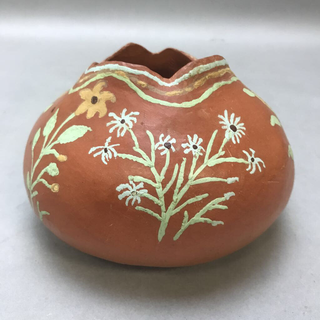 Vintage Artisan Hand Crafted Pottery Bowl/Vase (3.50
