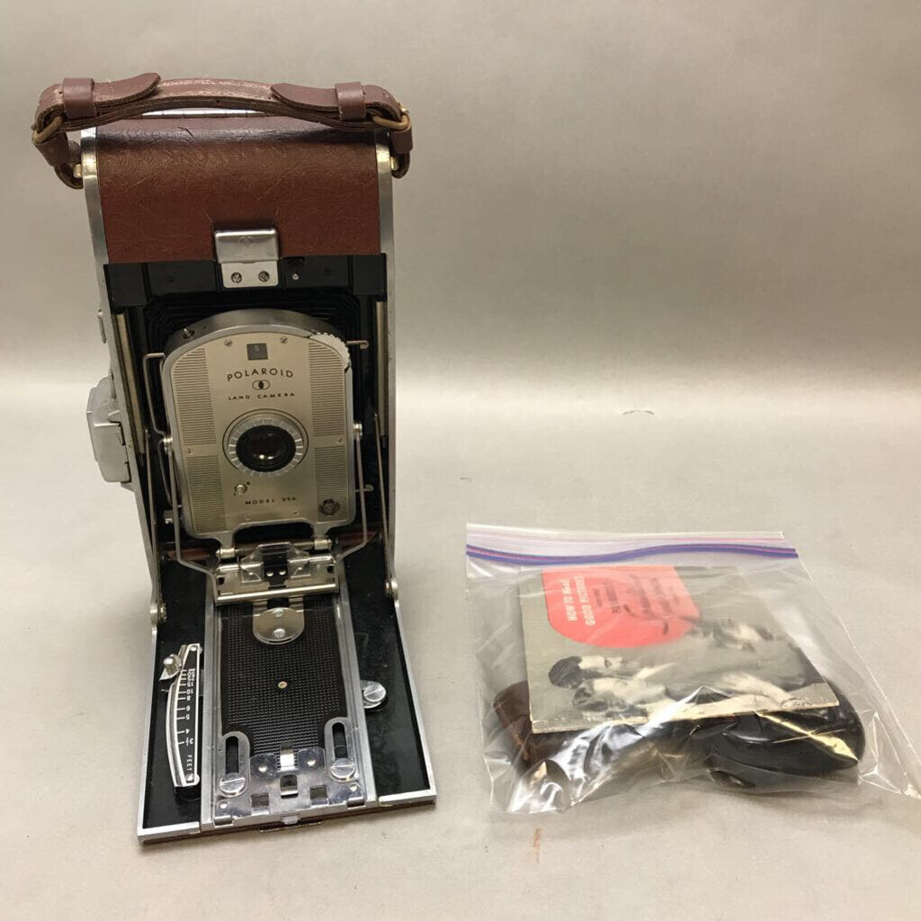 Vintage Polaroid Speedliner Land Camera Model 95A with Leather Case