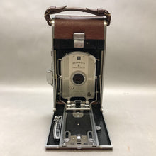 Load image into Gallery viewer, Vintage Polaroid Speedliner Land Camera Model 95A with Leather Case
