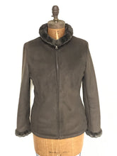 Load image into Gallery viewer, Braetan Ladies Brown Suede Jacket (Size M)
