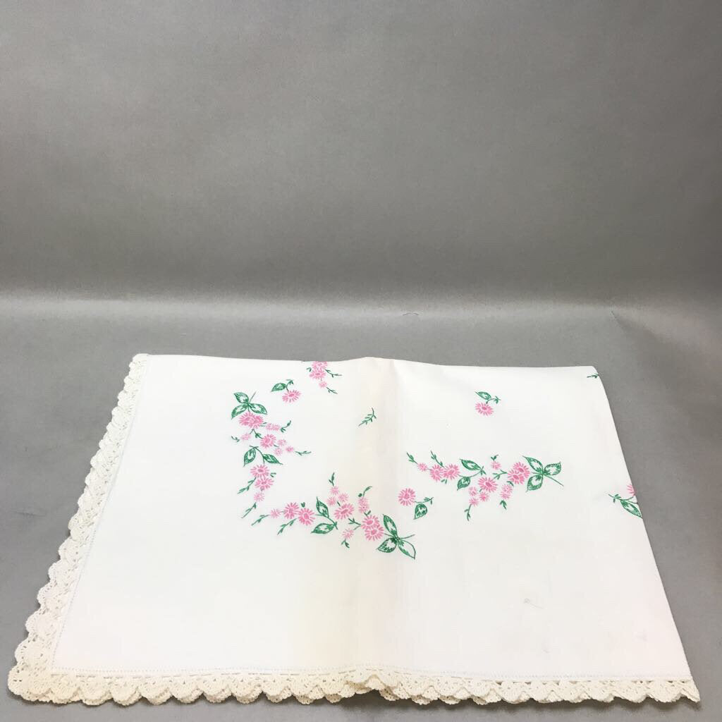 Vintage Embroidered Pink Flowered Tablecloth (66x46)(As Is)