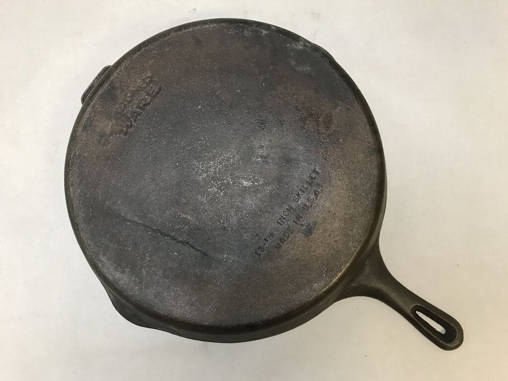 Wagner Ware #12 Cast Iron Skillet (13.5) – Main Street Estate Sales