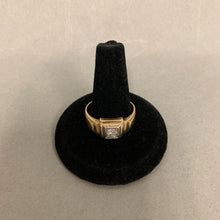Load image into Gallery viewer, 14K Gold Diamond Ring sz 10 (4.9g)
