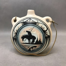 Load image into Gallery viewer, Navajo Signed Pottery - N. Maryboy &#39;89 (7x7x3)
