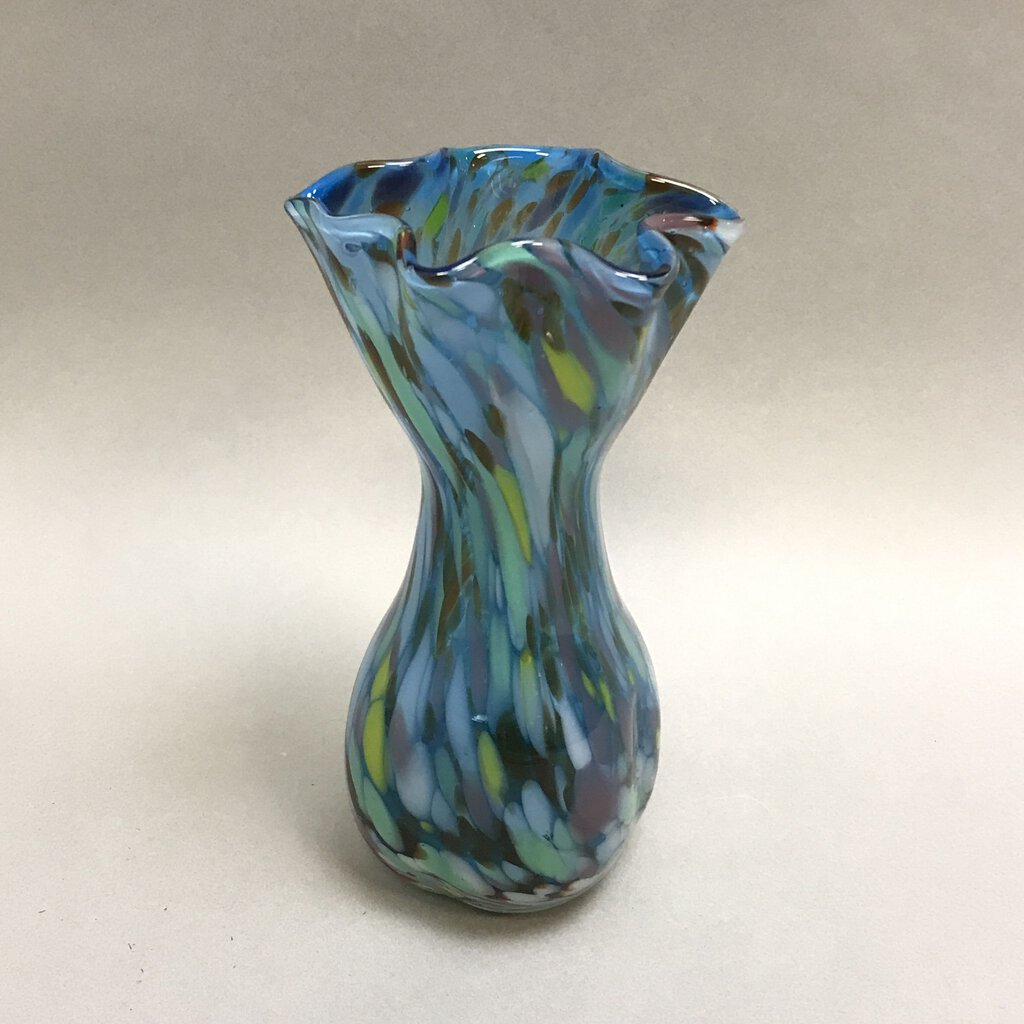 Ucago Blue Glass Vase (~7