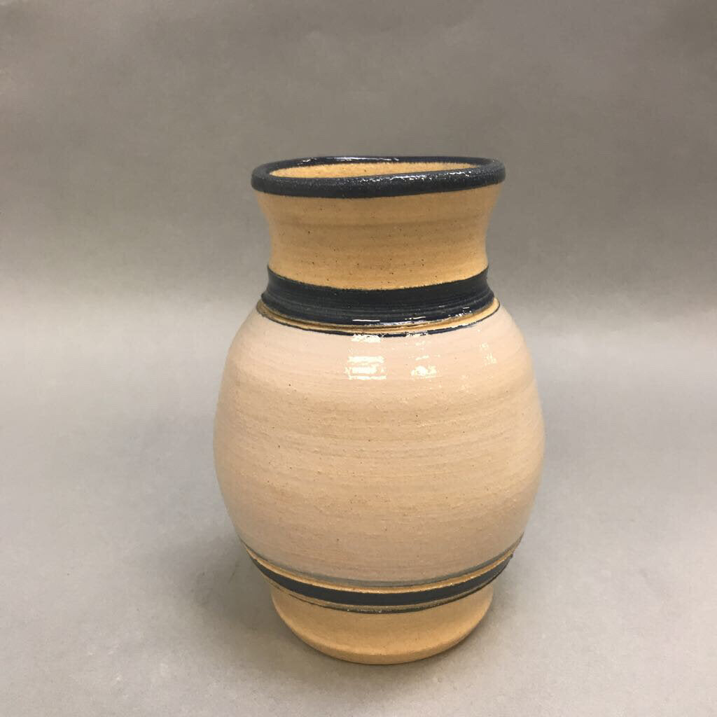 Bloomington Pottery Co. Glazed Vase (6.5