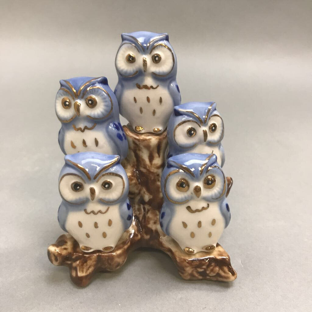 Porcelain Five Owls On A Tree Stump (4