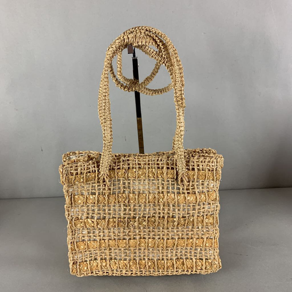Amazon.com: Large Straw Beach Bag for Womens, Straw Handbag Woven Tote Bag  With Zipper Summer Straw Shoulder Bag : Clothing, Shoes & Jewelry