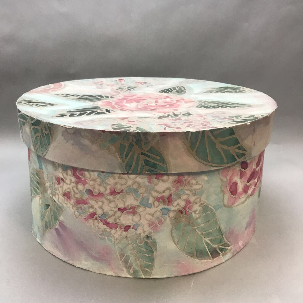 Vintage Green Floral Hat Box (9x18)