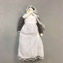 Load image into Gallery viewer, Vintage Porcelain Doll (7&quot;)
