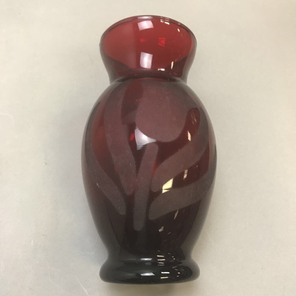 Vintage Red Glass Etched Tulip Flower Vase (6.5x3.5