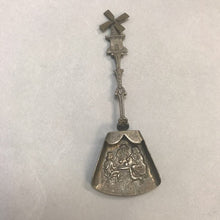 Load image into Gallery viewer, Vintage Holland Windmill Spoon (5&quot;)

