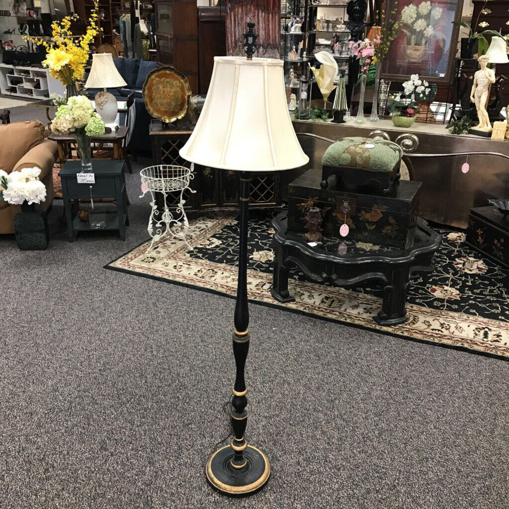 Black Metal Floor Lamp with Shade (67