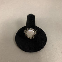 Load image into Gallery viewer, Sterling Mabe Pearl Ring sz 8
