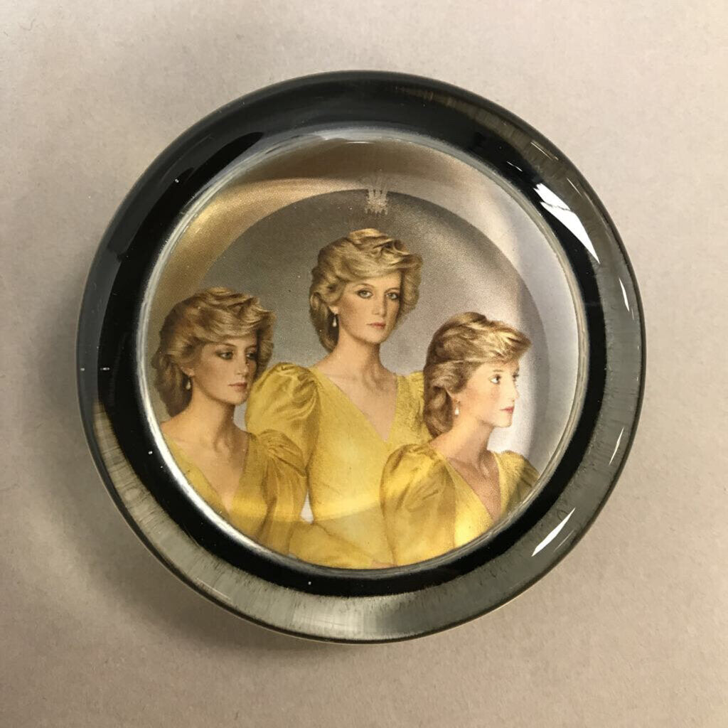 John Merton Paperweight - Princess Diana of Wales (2.75