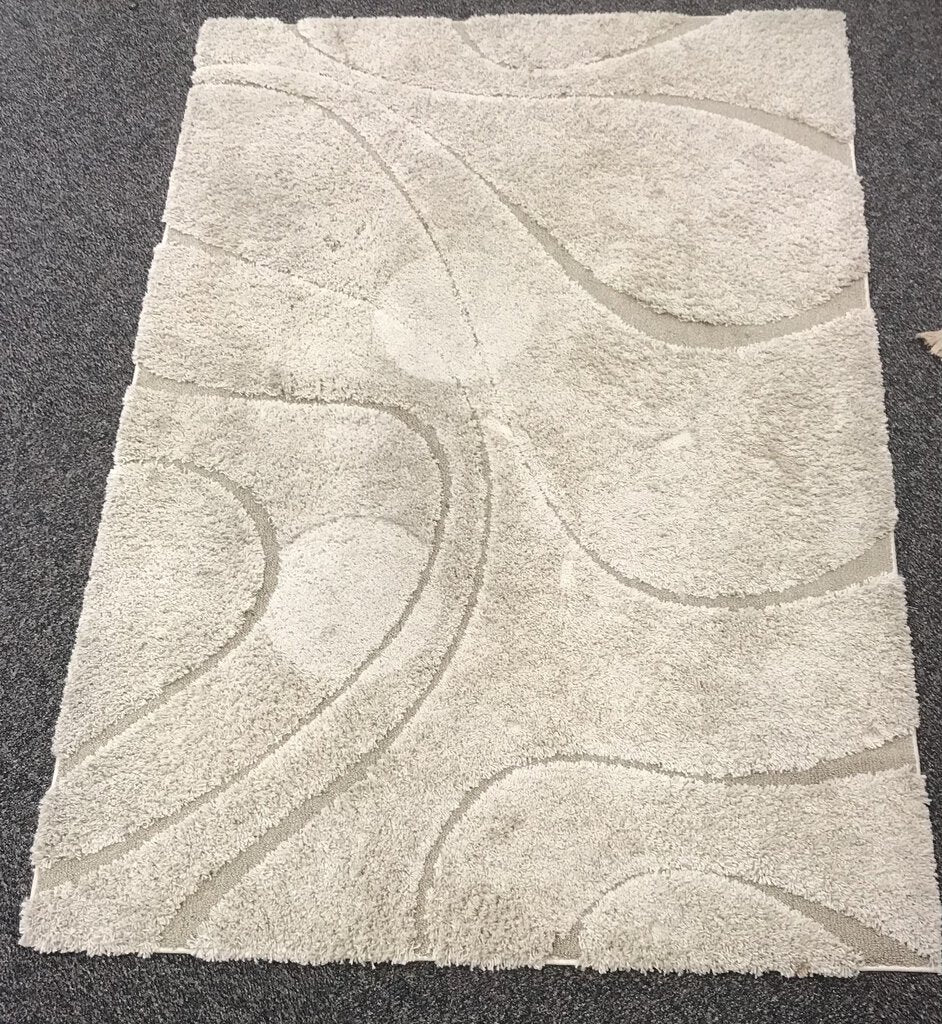 NuLoom Cream Shag Rug (5' 3