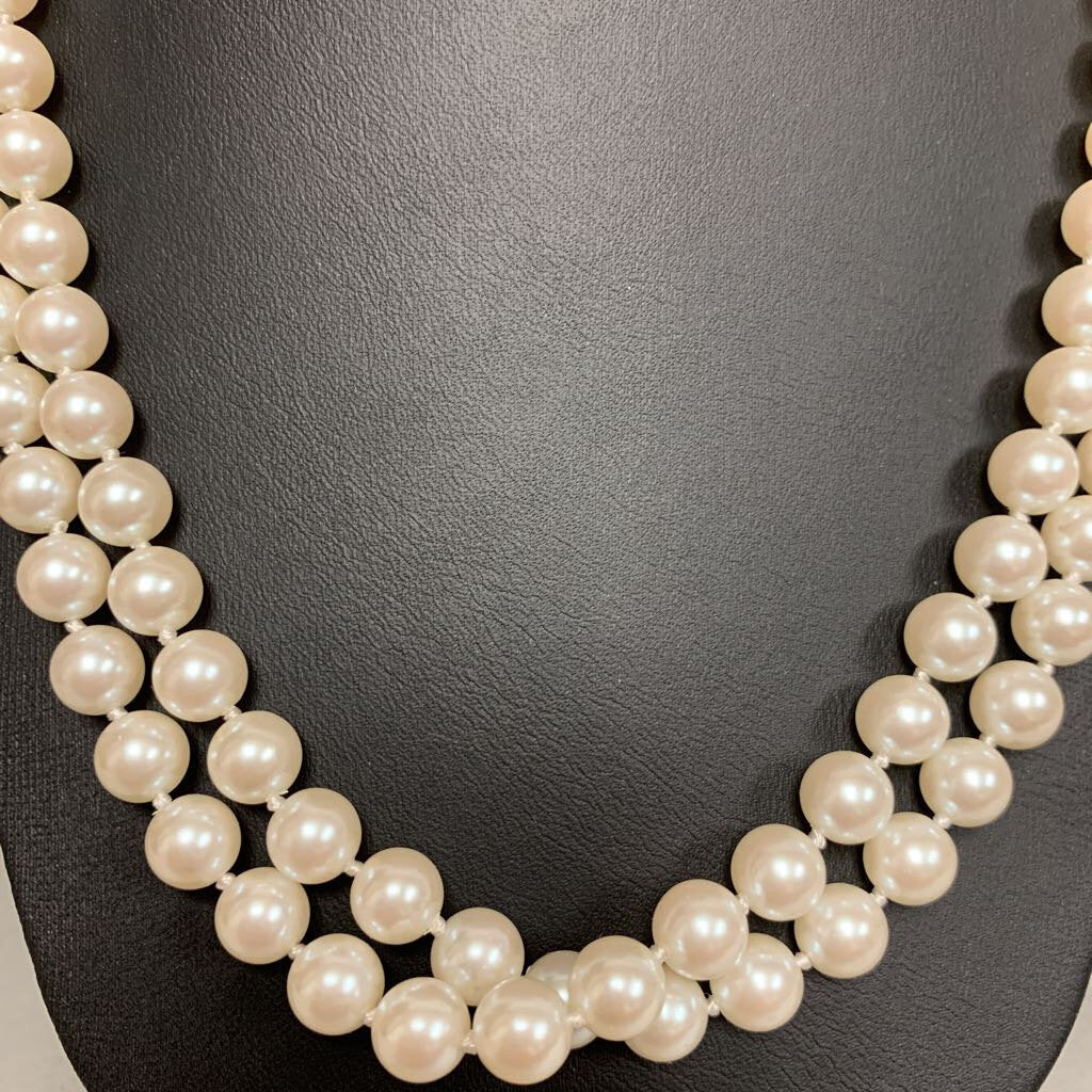 CAROLEE Faux Pearl deals long Necklace NWT