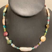 Load image into Gallery viewer, Multicolor Swarovski Crystal Bead Freshwater Pearl Necklace (17&quot;)
