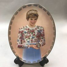 Load image into Gallery viewer, The Bradford Exchange &quot;A True Princess&quot; Plate (8.5x6.5)
